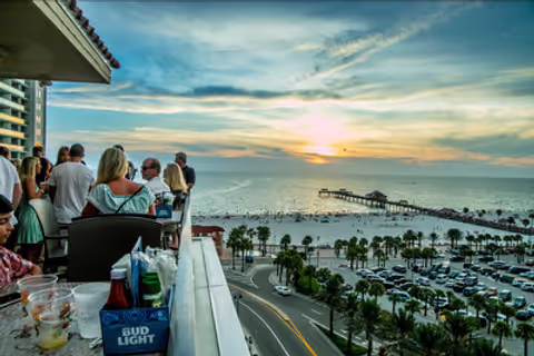 Clearwater Beach: Beach Bites, Local Quirky History, & Fun Trivia Tour!
