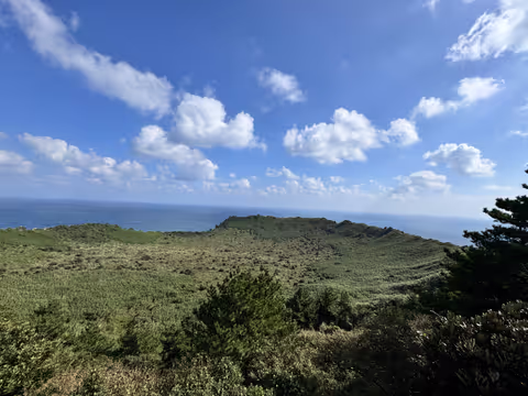 Island of Nature – Jeju UNESCO Tour with an Expert Guide