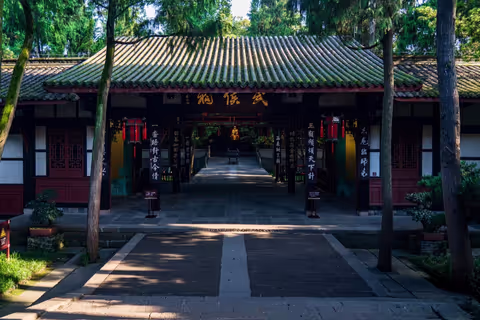 Slow Time in Chengdu: From Wuhou Shrine to People's park