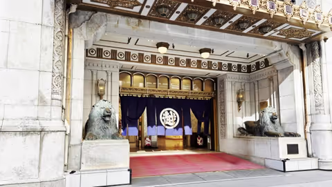 Tour of Nihonbashi, historical center of Tokyo downtown
