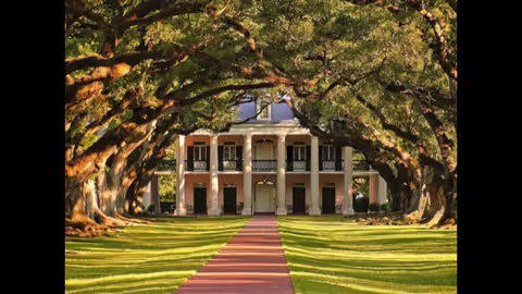 Oak Alley Plantation and the German Coast from New Orleans (Vacherie, LA)