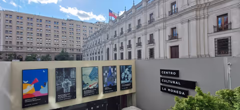 Santiago Essentials – A Half-Day Walking Tour of History and Local Life
