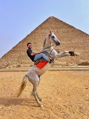 Sightsee Giza Pyramids Wonders, Great Sphinx and panoramic photo spots