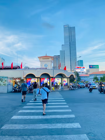 Experience the Essence of the City by Walking tour