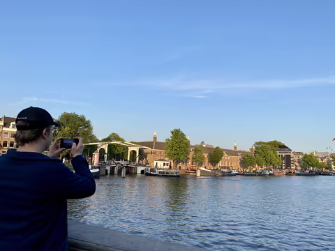 Amsterdam uncovered: full city tour