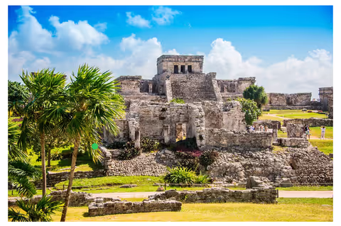 Tulum ruins and swimming with the turtles