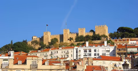 Lisbon´s Chauffeur & Guide (Mercedes E Class or V Class)