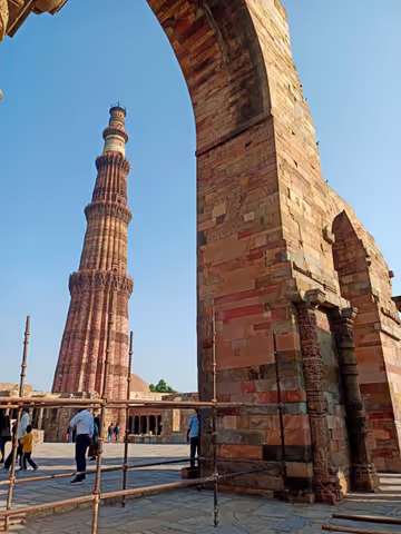 Historical Qutub Minar & Modern Ambawatta