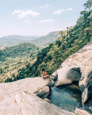 Ella to Arugam Bay by Private Car + Diyaluma Waterfall Hike (Sedan/Compact SUV/MPV/Minivan/Minibus)