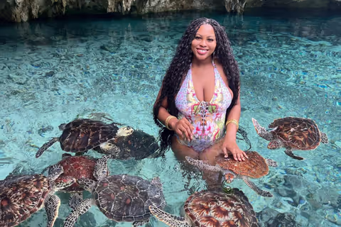 Zanzibar: Sea Turtle Swim at Salam Cave in Kizimkazi Village (with Hotel Transfer)
