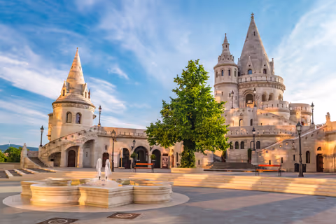 Private Transfer from Prague to Budapest with 3H stop in Bratislava (1-14 pax)