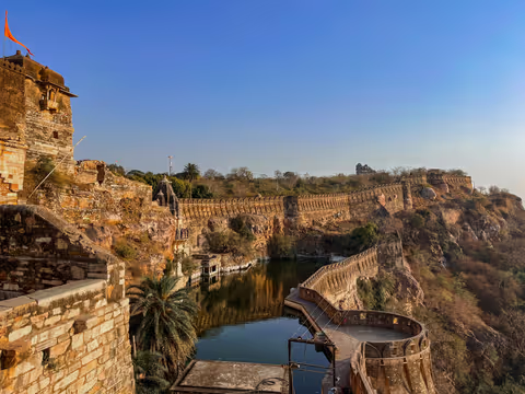 From Udaipur: Private Car Day Trip to Chittorgarh Fort