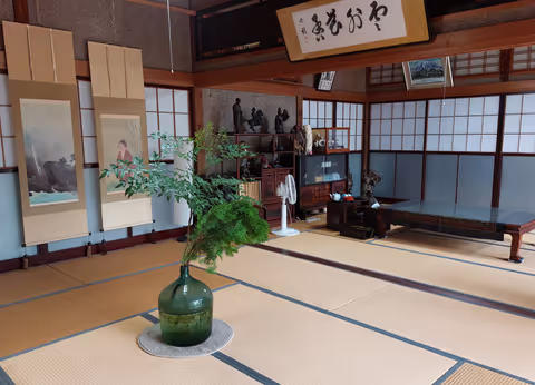 Meditation at a Traditional Japanese House and City Tour