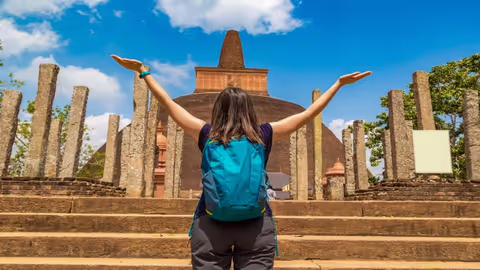 7-Day Sri Lanka Heritage Tour by Private SUV, MPV, or Minivan (Seats Up to 9 Guests)