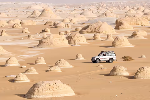 4 Days Tour to Bahariya Oasis with Djara Cave