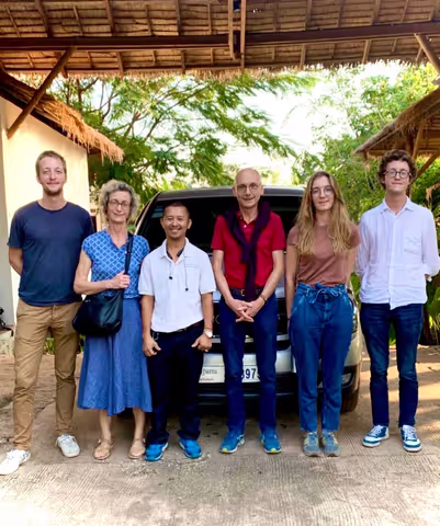 Private SUV/MiniVan Transfer Phnom Penh to Siem Reap with English Speaking Driver
