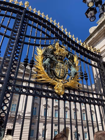 Iconic Royal London highlights tour