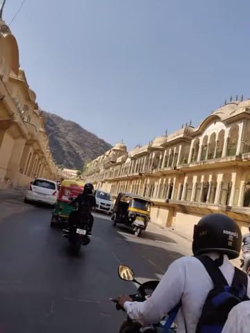 Udaipur Motorbike Tour for Solo Travelers
