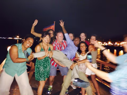 Street Art & Foodies Adventure Tour