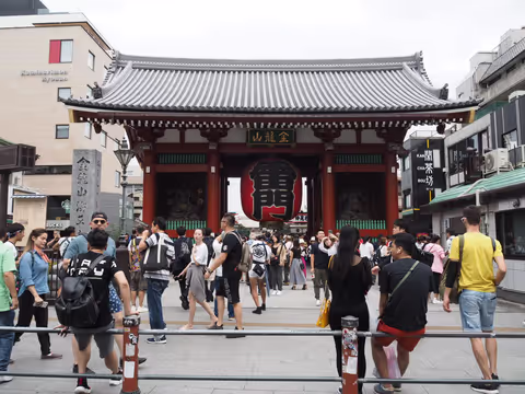 Essential Tokyo : Private Day Tour for Small Groups