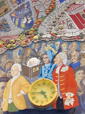 Soho's scandalous stories- 2-hour walking tour