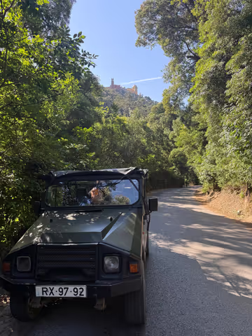Sintra & Cascais: Private Full-Day Adventure in a Classic 4x4