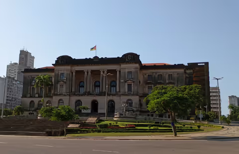 Maputo Down Town Walking Tour
