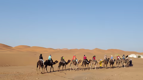 Merzouga: Erg Chebbi Tour Around