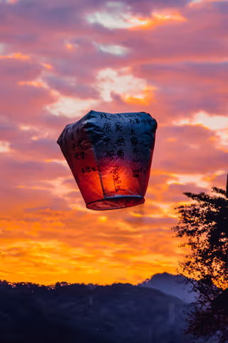 Taipei’s Northern Gems: Coast, Hills & Waterfalls -8H Chauffeur Tour (Sedan 3 pax)