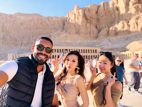 ●   Private Day Trip From Hurghada To Luxor With Private Car.