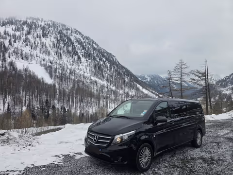 Transfer to the La Foux d'Allos winter sports resort by Luxury Van