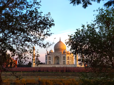 Taj Mahal and Agra Fort with Guide - Half Day Agra Tour