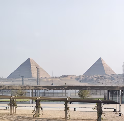 Discover Giza pyramids & GEM    ( including Tickets & Lunch )