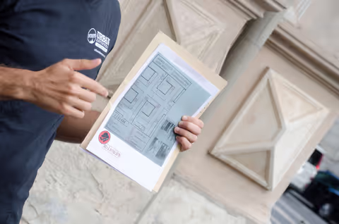 Explore the spy areas of Bucharest with a researcher