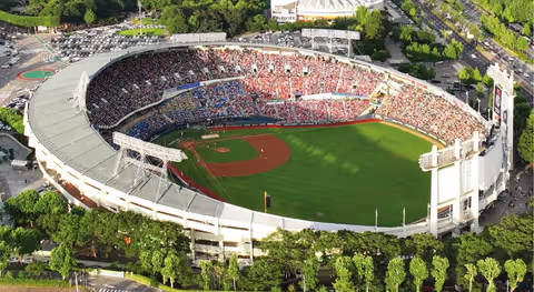 [Apr-Sep] K-Baseball Cheering: With a Scenic Stop at Lotte World Tower