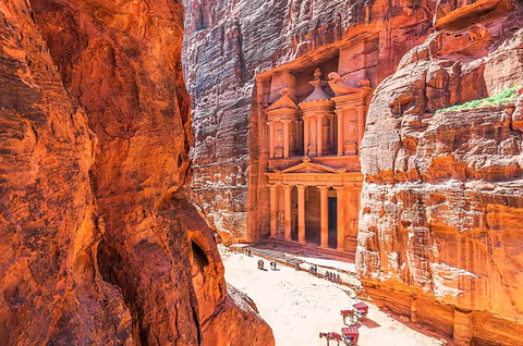 Jordan in 5 Days: Amman, Petra, Wadi Rum & Dead Sea Adventure