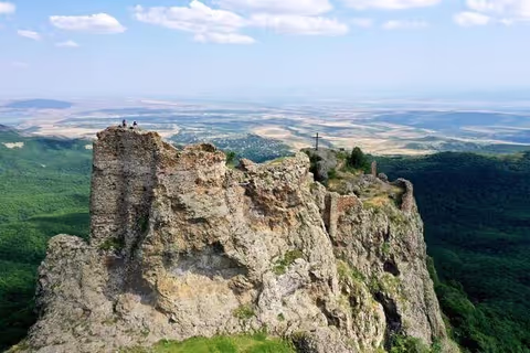 Kojori Fortress and Udzo Monastery hiking tour