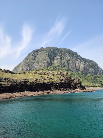 EAST Jeju Escapade: Dive into Nature's Splendor! Full Day Tour