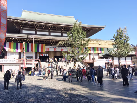 Naritasan Shinshoji temple before your flight