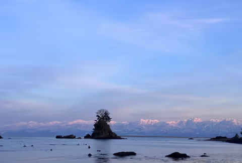 【Private Car Tour】Amaharashi Coast, Shogawa River Cruise, Big Buddha