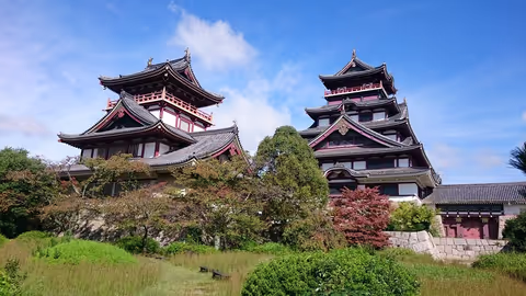 Momoyama Castle 4-Hour Nature Hike City Getaway