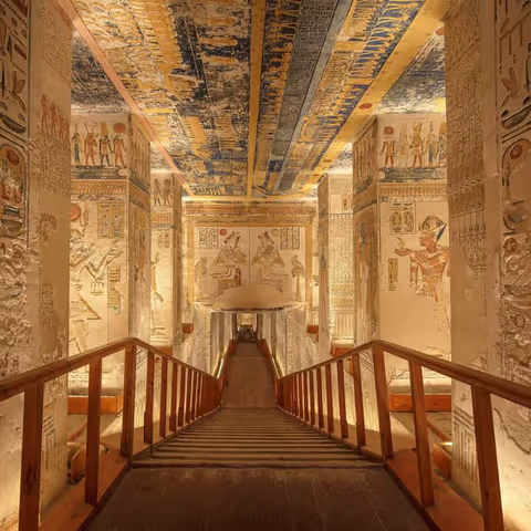 Private West Bank Discovery: Valley of the Kings , Hatshepsut & Colossi of Memnon