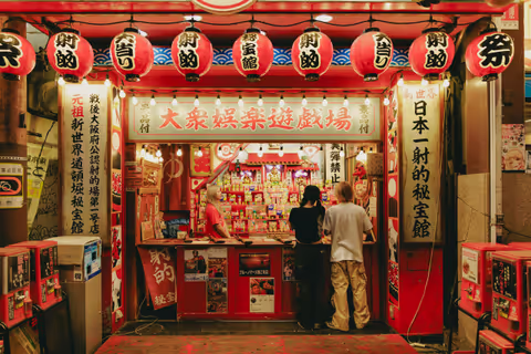 Namba, Shinsekai & Amerikamura - History & Gaming Tour
