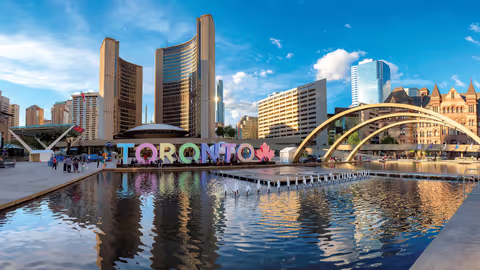 Toronto Heritage and Highlights Walking Tour