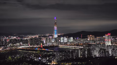 Seoul Night View Like a Local: Easy Hike & Late-Night Food