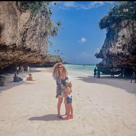 Salaam cave aquarium & Mtende beach