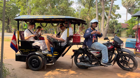 Amazing Tuk Tuk tour in Grand circuit tour - A day tour in Angkor Park in Siem Reap