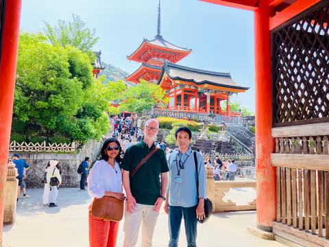 Kyoto Highlights: Fushimi Inari & the Best of Higashiyama