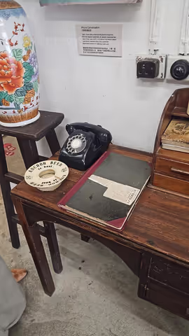 Whispers of Chinatown: Stories of Singapore's Living Heritage