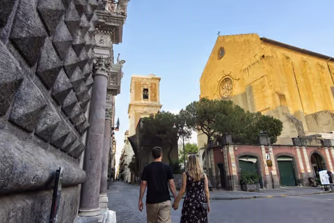 Naples Walking Tour with Wine & Local Flavors